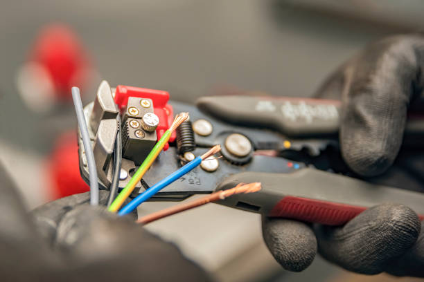 Best Affordable Emergency Electrician  in Coldwater, OH